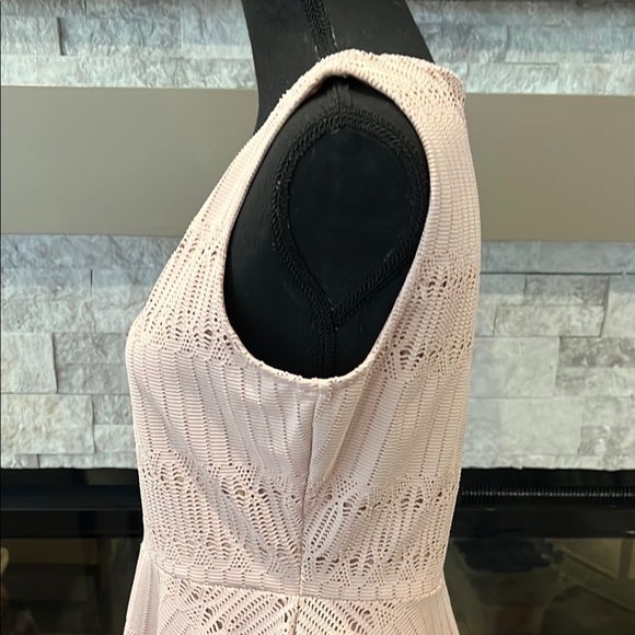 BCBGMaxAzria beige Lace Slipon Dress size medium - Picture 5 of 14